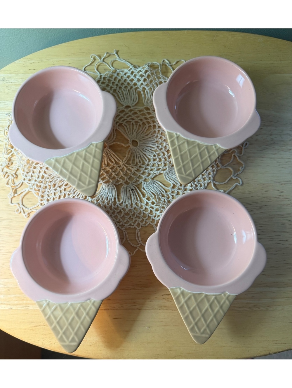 Set of 4 Pink Ice Cream Cone Ceramic Bowls